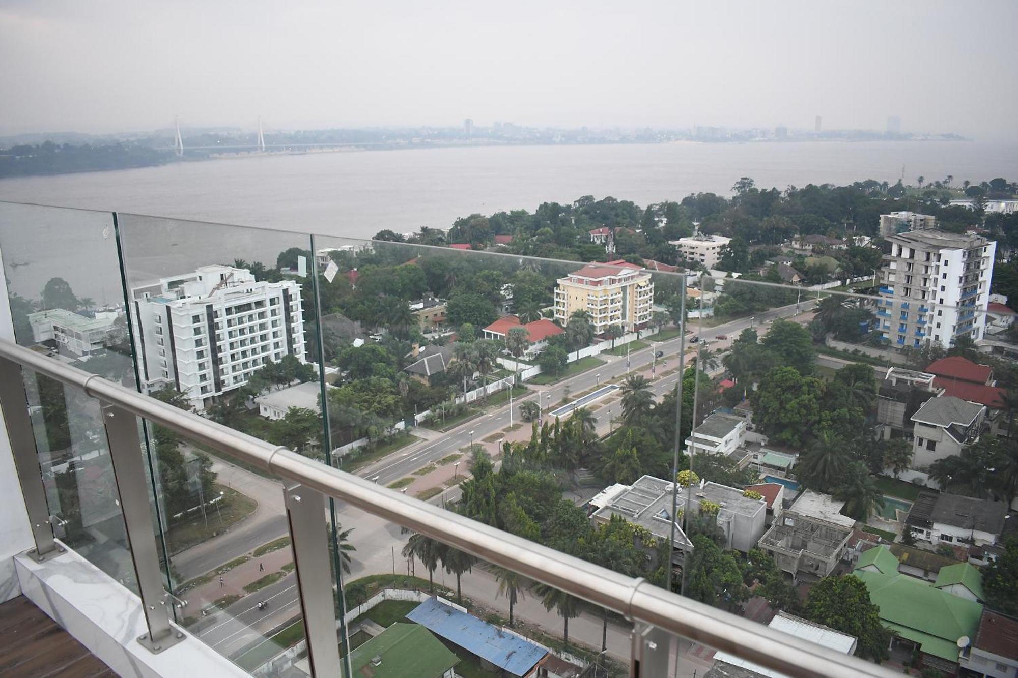 Gracey Concierge Apartments - Avenue Uvira Kinshasa Buitenkant foto