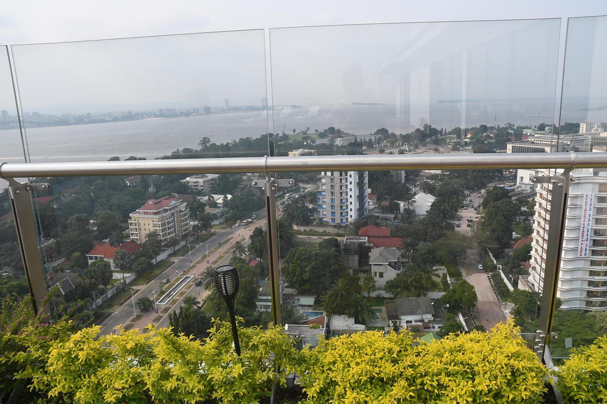 Gracey Concierge Apartments - Avenue Uvira Kinshasa Buitenkant foto